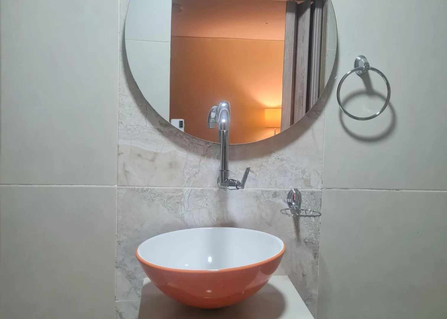 Hotel Cra17A21A Avenida 22 Cerca A Escenario Deportivos Iglesias Y Clinicas Santa Marta Vendégház