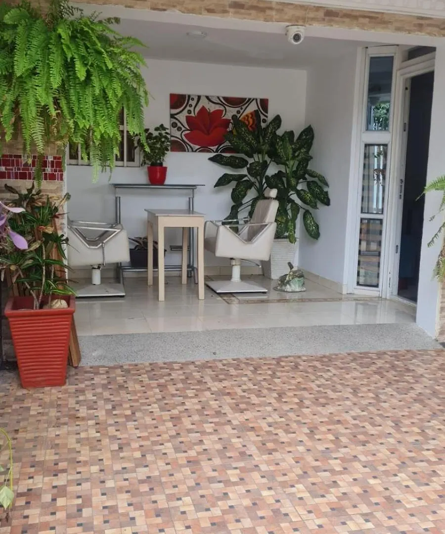 Vendégház Hotel Cra17A21A Avenida 22 Cerca A Escenario Deportivos Iglesias Y Clinicas Santa Marta